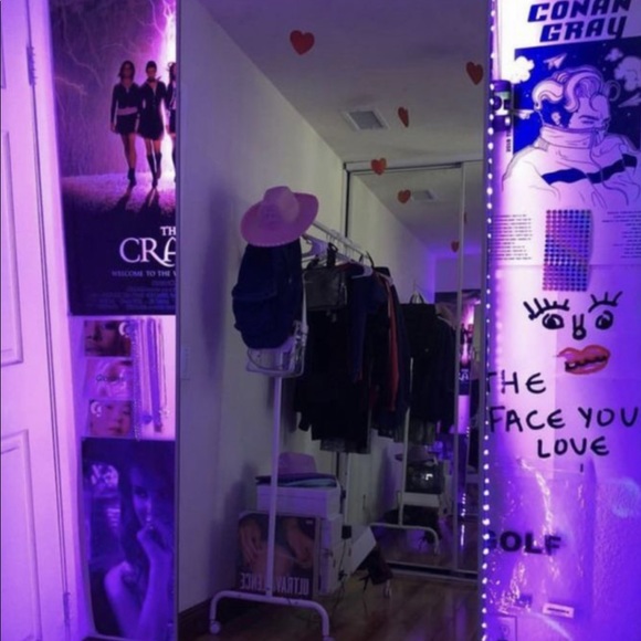 Meet your posher Vanessa!! - Picture 13 of 16